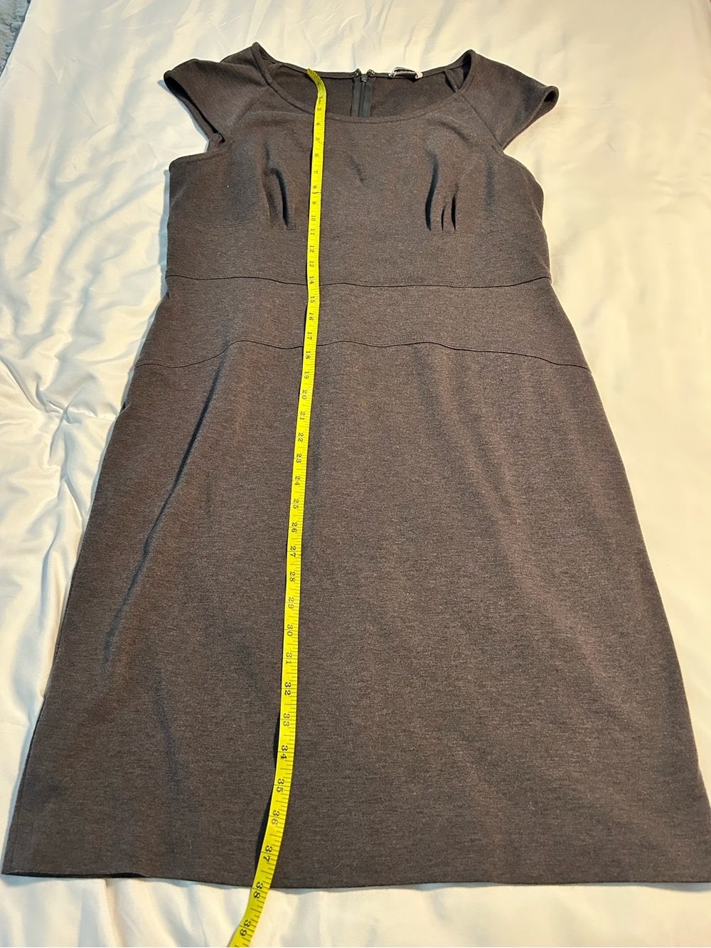 Calvin Klein Classic Cap-Sleeve Sheath Dress in Charcoal Gray